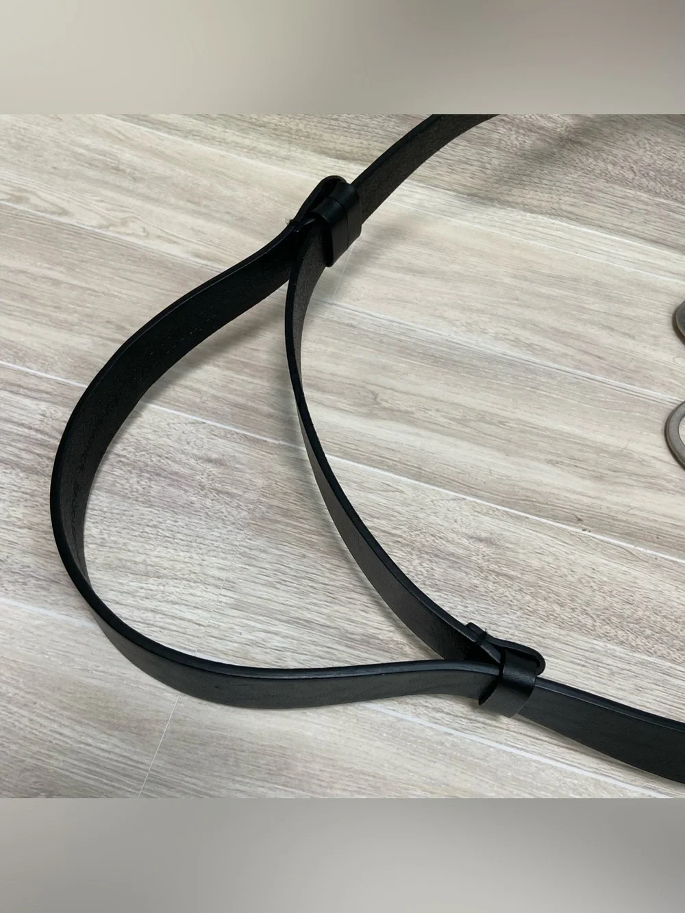 CHICO'S / Black Leather Silver Buckle Adjustable Belt